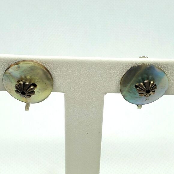 Vintage Abalone Shell Button Clip-On Earrings - Picture 1 of 5